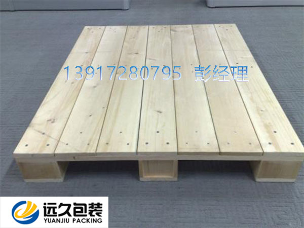 歐洲普遍使用1200mm×800mm，1200mm×1000mm兩種規格的托盤